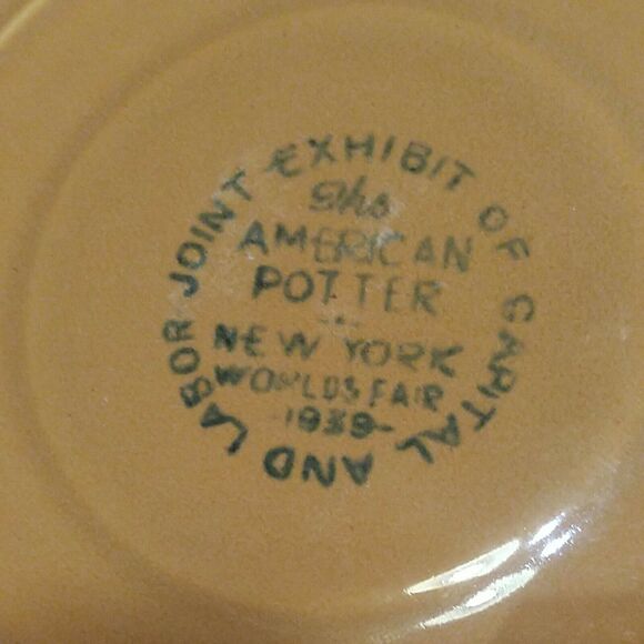 Homer Laughlin (Fiesta) 1939 NY World's Fair: The American Potter in Tan Beige - Picture 3 of 11